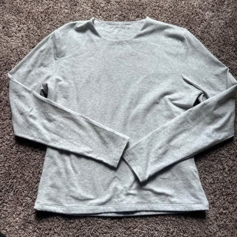 Abercrombie and fitch long sleeve fitted tee